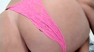 Solo anal masturbation feels more delicious in the ass