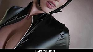 scarlet chase's purring pussy contrasts with elic chase's monster cock in hardcore pov