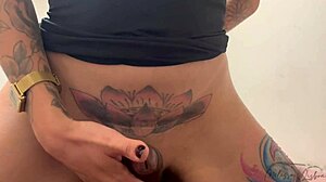 i sucked my stepmother's pussy all covered in my cum