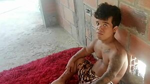 Tia Cachonda Me Regala El Ultimo Celular Que Salio Y En Agradecimiento La Penetro En Cuatro