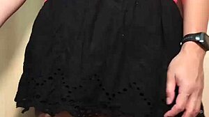 爆乳女子高生、お姉さんになってアナルピカピカ光らせてみる？