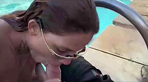 I see Ana Miller and Ktal in the pool.