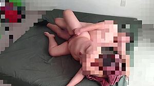 De Cucharita Con Madura Peluda