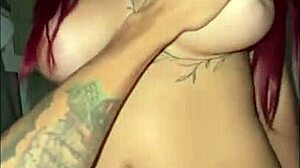 Rabuda gostosa ruiva novinha peituda sentando gostoso