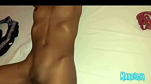 Gozando no pau do amante