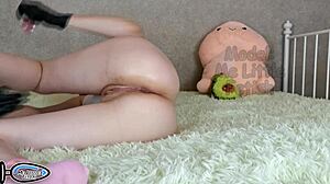 Pissing in fetish latex gloves stepsister butt plug in ass masturbation big clitoris