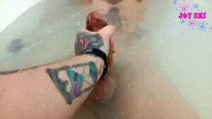 Husband's at work, I called Fele to fuck my pussy bareback.