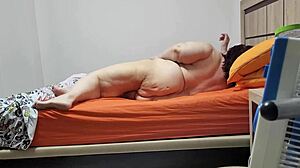 coolmarina puta viciosa se despierta pensando en meterse un rabo