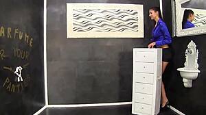 masturbating facial slut