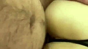 Watch this beautiful asian teen's pussy getting stretched wide in homemade amateur scene with thai girl