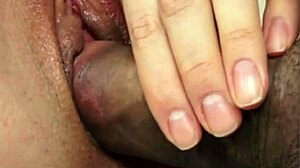 juega con la polla hasta el orgasmo