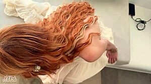 Big Titty Tourist Offers Extra Tip