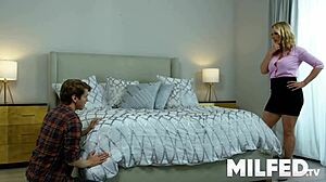 Cheating milf seduces young delivery boy - what happens next?