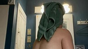 ivy19921 enjoys a relaxing shower