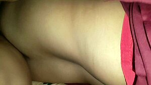 Main Ke Rumah Teman Mala Di Ajak Istrinya Ngentot