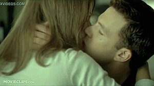 Indian Girl Bounces In Hd Movie Clip!