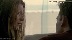 Indian Girl Bounces In Hd Movie Clip!