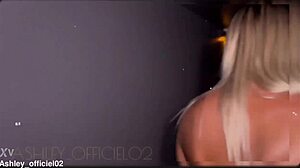 Deviens fan pour voir la video complete du glory hole