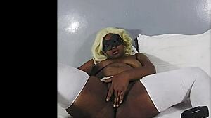 Dee wanky has magic hands