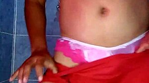 Modelando Calzon Satinado