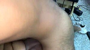 Me Follo A Mi Hijastra A Ver Que Esta Sola En Casa