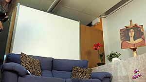 Mavi Burbujita plays with leather and erotic toys