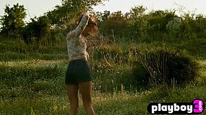 is anetta keys flaunting her stunning natural naked body?