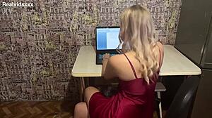 i watch girls kissin and doin cunnillin gus till they orgasm