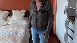 Stepmom slips on jeans sans panties for work