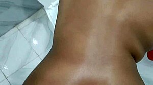 aaj apni biwi ke muh me maal nikal diya - cum in mouth action