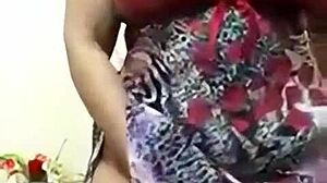 Look at this sexy BBW girl! She's so hot and ready!