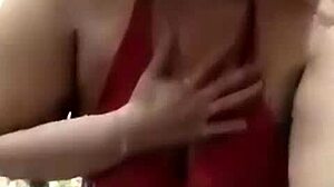 Look at this sexy BBW girl! She's so hot and ready!