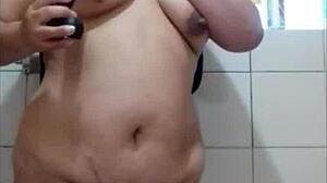 Pau sexi1 milf latina tocandose y jugando con su juguete