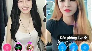 i watch two cute girls on uplive livestream