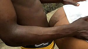 Who can handle this alpha baddie's outdoor banging?