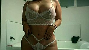 Sensual Bbw In Lingerie Enjoys Motel Playtime