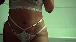 Sensual Bbw In Lingerie Enjoys Motel Playtime