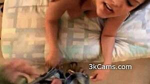 Slutty beauty vanessa lynn spreading her pussy