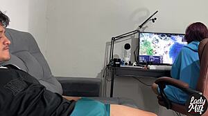 Peguei Ele Batendo Punheta Enquanto Eu Estava Jogando O Que Acha Que Eu Fiz?