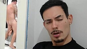 fomos pegos no flagra pelo amigo do meu marido