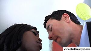 Shemale Ebony Outdoors Getting Bj in High Def
