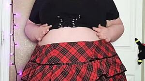 hairy bbw isnt wearing panties