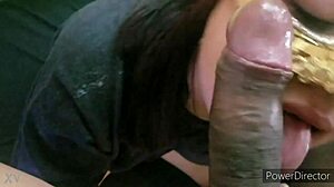 Hermosa y caliente morena latina