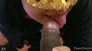 Hermosa y caliente morena latina