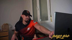 hot girlfriend heats up the teleworking couple - melania dark payo pro