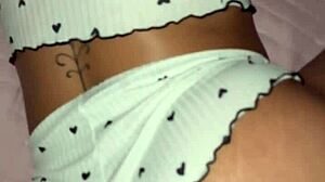 peguei minha cunhada na cama e meti na buceta dela