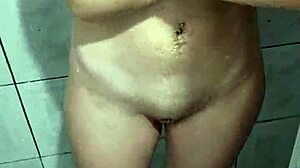 Young Girl Shows Off in Shower Preparing for Fuck