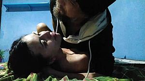 eu pareço uma novinha ninfetinha de 18 aninhos e o bluezao adora