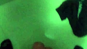 me la jalo en el baño