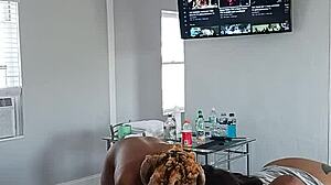 2 twitter baddies drippinvelvet & princess hayze giving gaktrizzy some head after an orgy